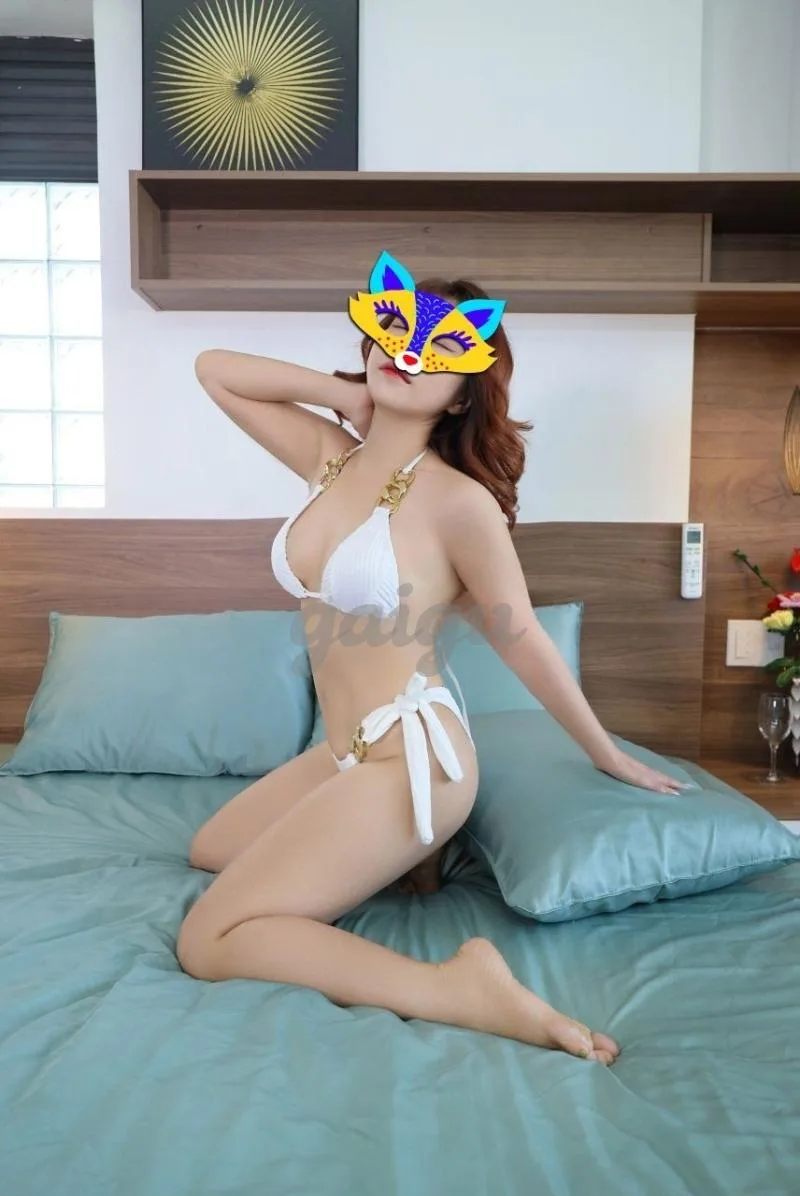KIỀU NHI ❤️ Hot Model siêu xinh - Nụ cười đốn tim