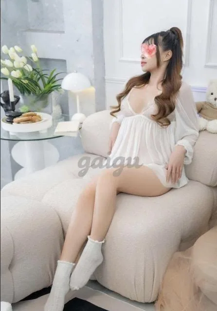Hoa Anh Đào - Tân Binh Mới Nhú, Giá Cả Cực Hời Cho