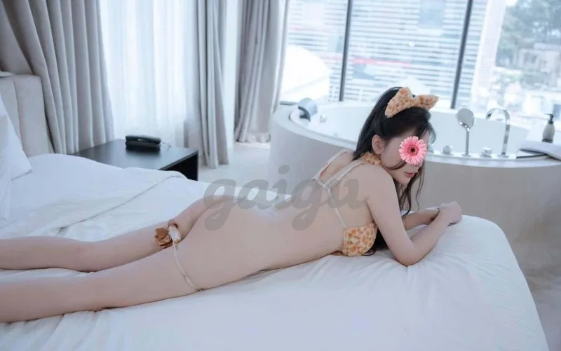 KHÁNH VY - Dâm nữ loli siêu yêu - Ngoan dâm chiều khách