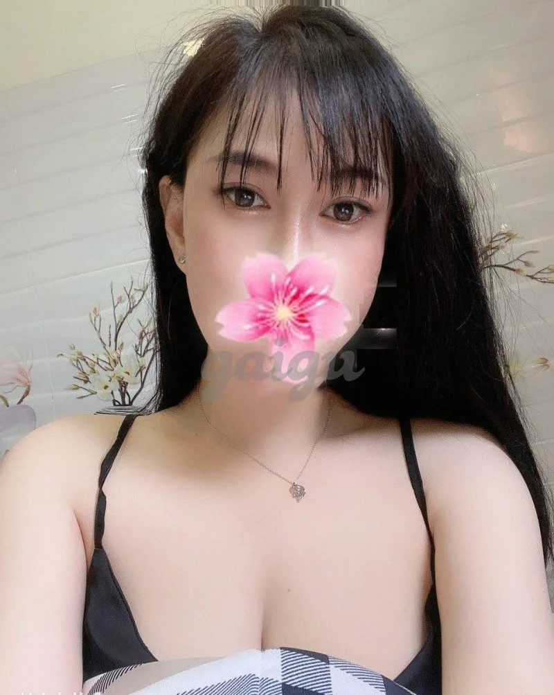 ❤️ LA KIM CƯƠNG ❤️ Hot girl Xinh - Chân chất mộc mạc