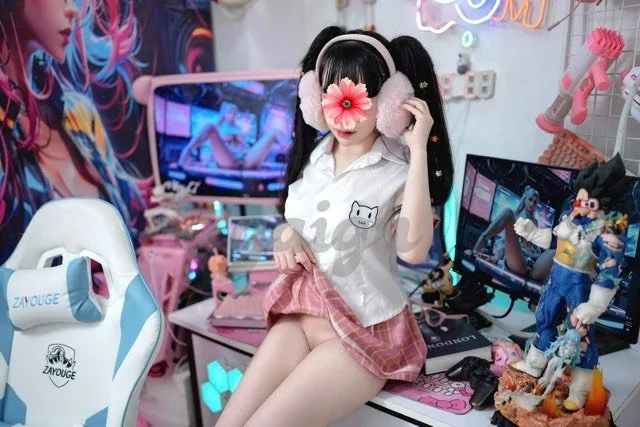 Khả Ái 2K2 - Streamer Mới Nổi - Cân Đường Tình Thắng Đường Đua