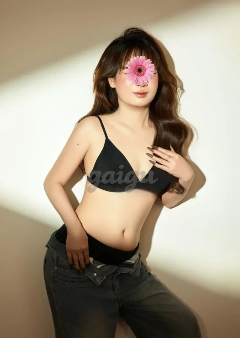 ❣️✨ Ly Ly ❣️✨ Dâm Dâm Cô Nương, Ngoan Ngoãn Chiều Khách