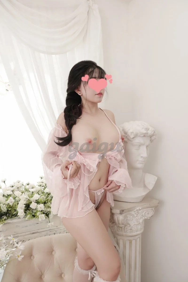 Phương Linh - Thánh Kẹp Chuối Siêu Phẩm Ngực To Mông To Da Trắng
