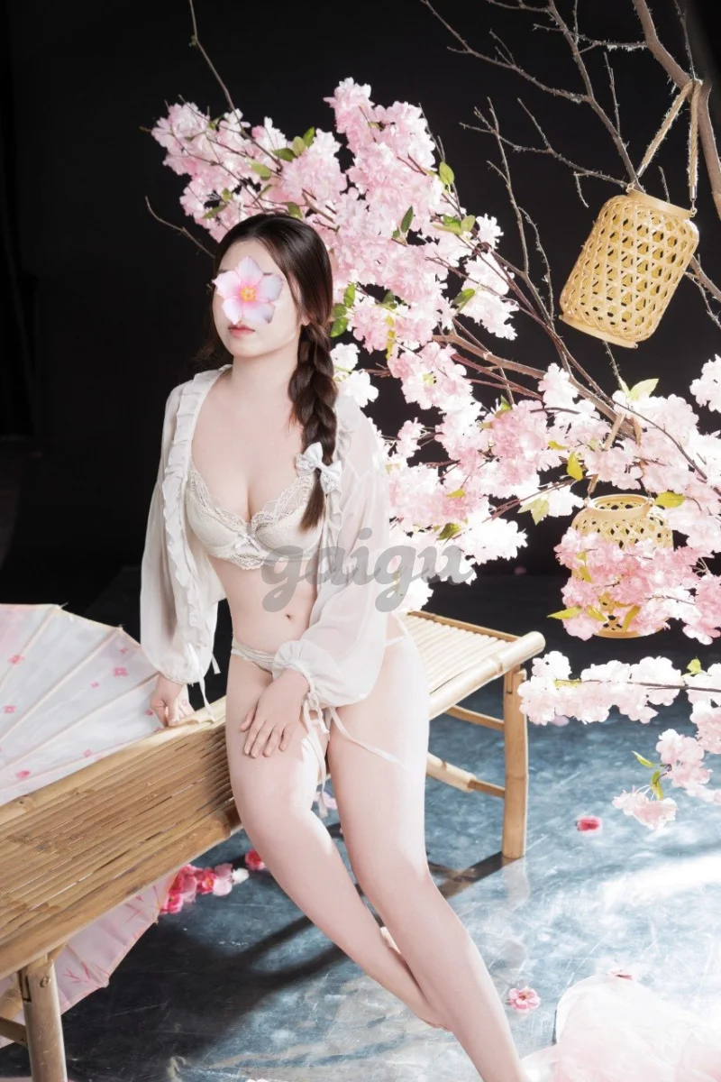 Bé Mỹ Linh - Siêu Mẫu Tình Dục, Body Cực Căng Đỉnh Cao Phân Khúc