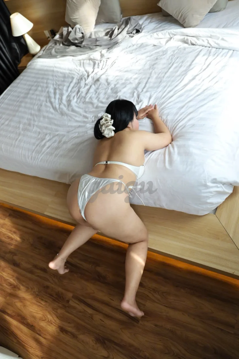 tú Quỳnh 2k3