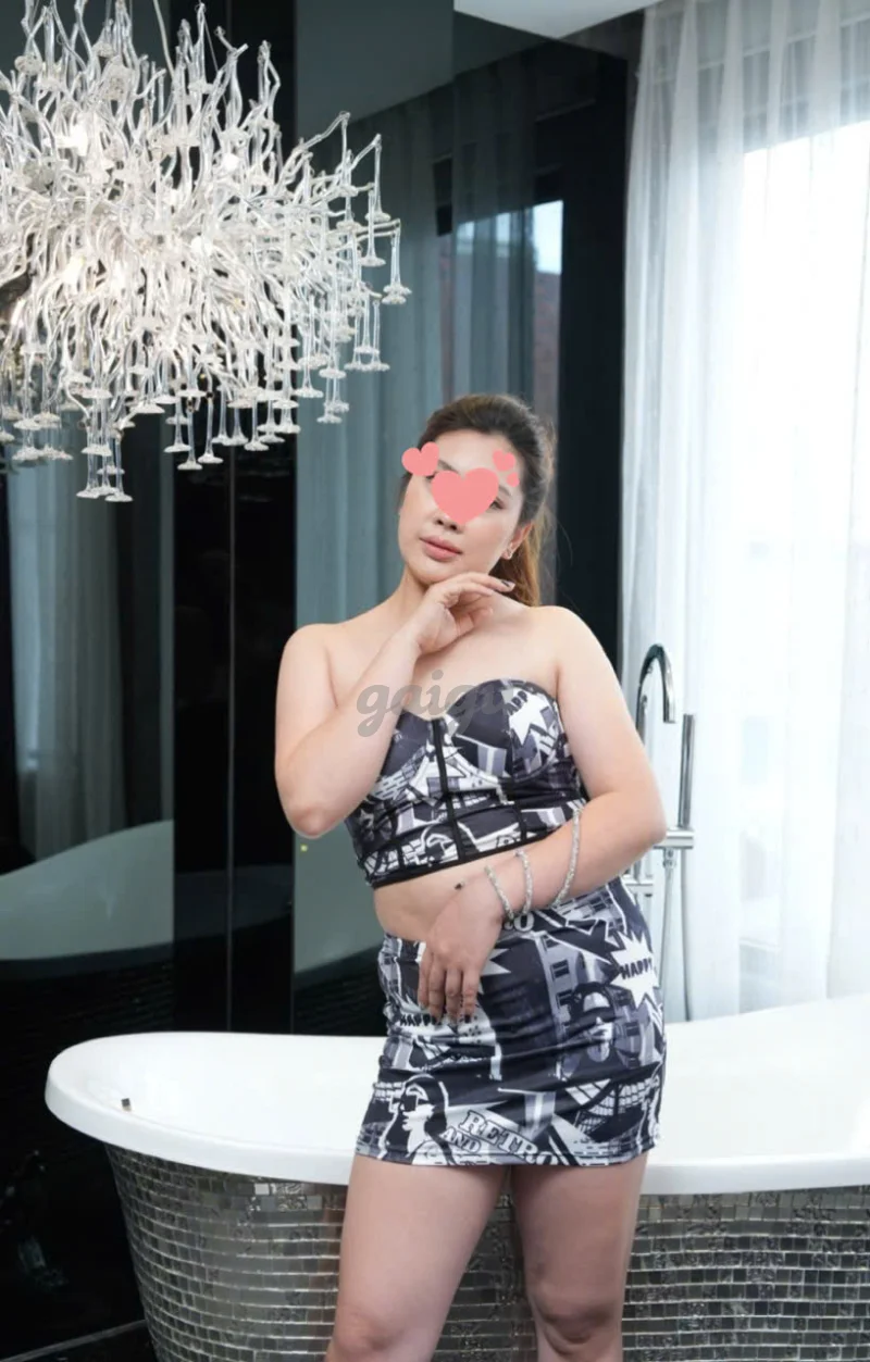 My My gái gọi saigon. Làm tình cực mượt. Nóng bỏng khỏi chê