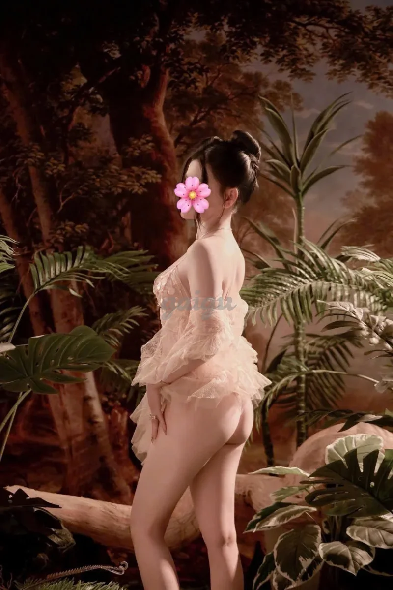 Ely: BODY ĐẸP, MẶT XINH BABY VÀ SANG TRỌNG