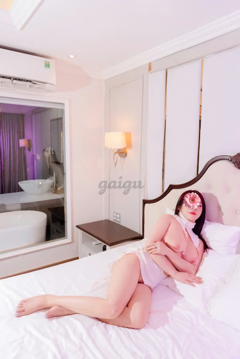 ❤️ Khánh Ngọc ❤️ Sexy dâm thần - body ngon - Làm tình đỉnh