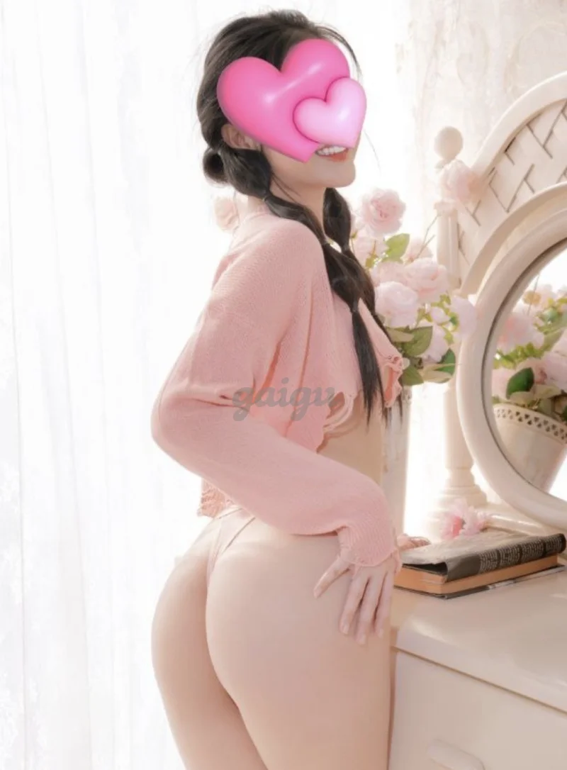 ✅️Yến Nhi ✅️ Gương Mặt Xinh Đẹp, Thân Hình Hấp Dẫn