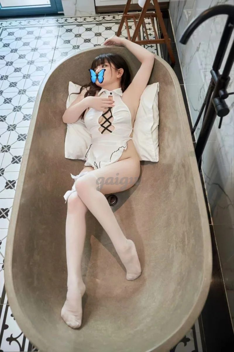 Lisa _ Gái xinh, body đẹp, làm tình phê