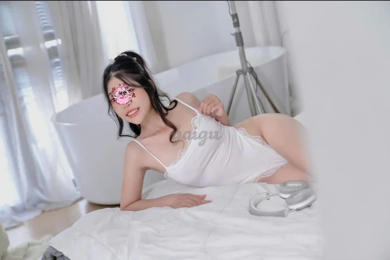 Quỳnh Nhi  Some 2  nữ QUỲNH NHI