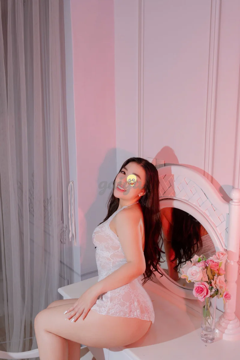 MINH MINH❤️BODY CỰC ĐẸP CÙNG VỚI NỤ CƯỜI NGỌT NGÀO-BÍM HỒNG VÚ CĂNG -MANG ĐẾN CHO ANH EM GIÂY PHÚ