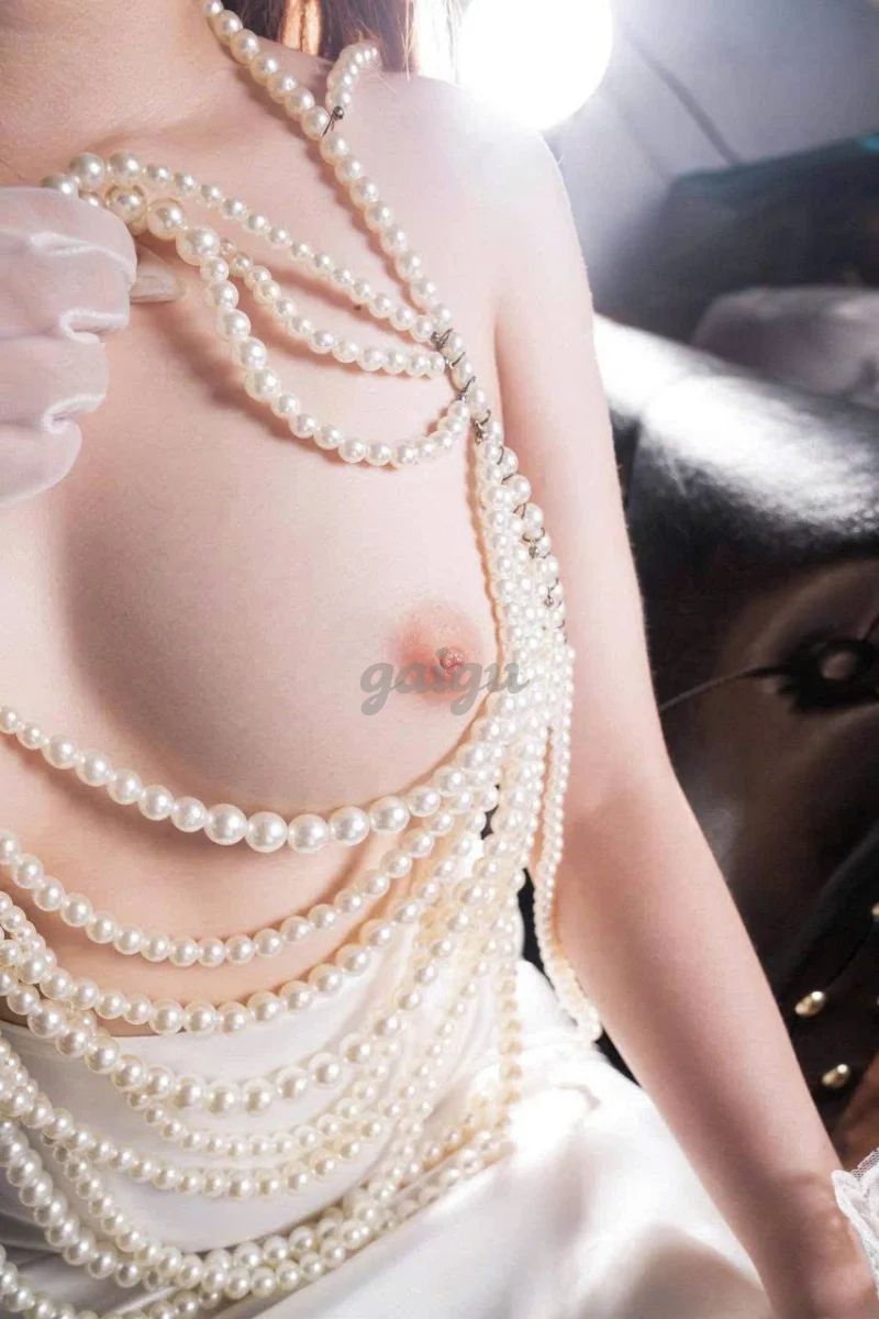 Linh Miu Gái Non Xinh Đẹp Nhiệt Tình