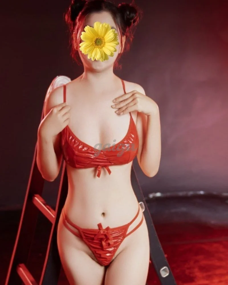 Tiểu Vy ❤️ Lolita dễ thương ❤️ Chiều khách hết ga hết số