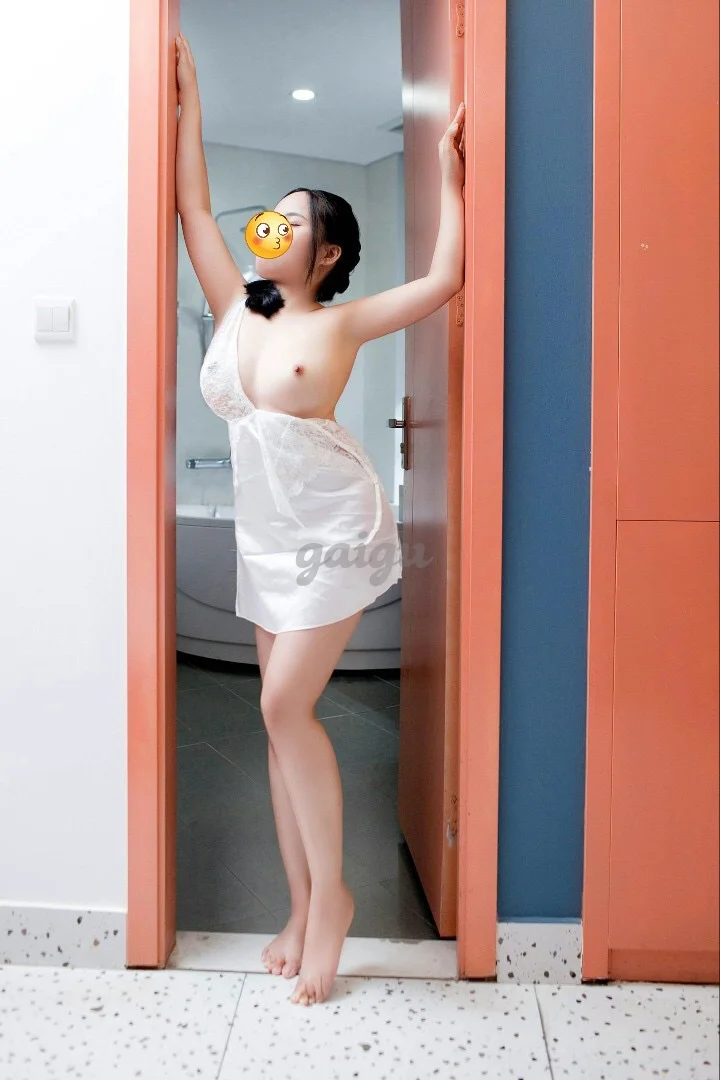 Ngọc Nhi -khu công nghiệp bầu bàng HANG NGON XINH TUOI
