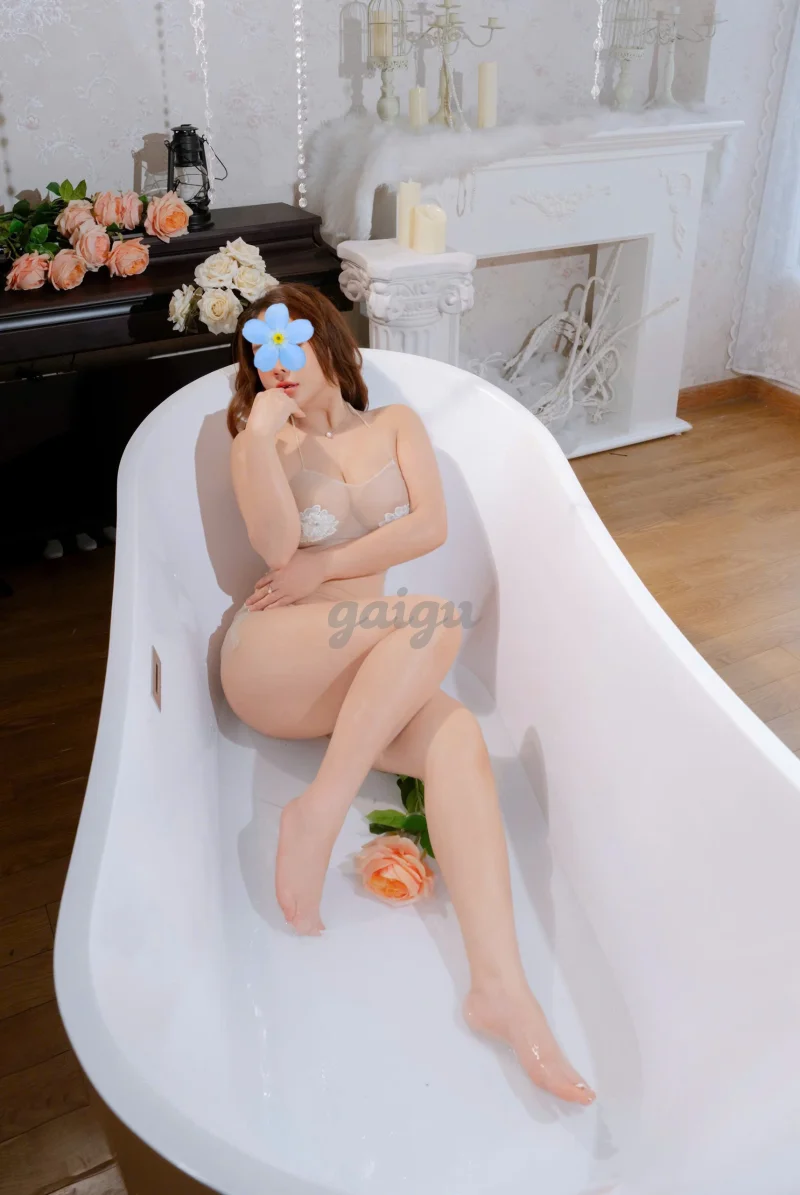 NHƯ QUỲNH - MẶT XINH - VÚ TO - DÂM ĐÃNG, LÀM TÌNH ĐÊ MÊ - DÂM DÊ TỚI BẾN