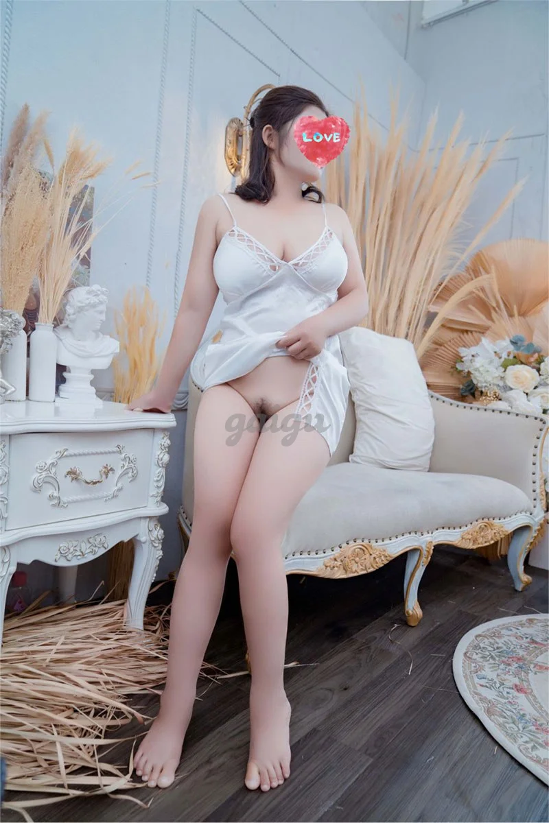 Đoan Trang vú to mông căng bím múp rụp nhiều nước làm tình say mê