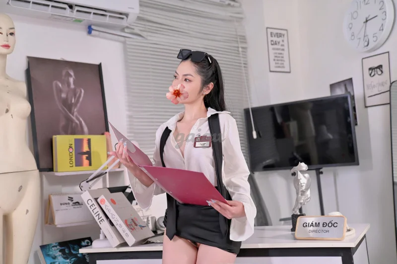 Bé Miu 2k2 Boddy nóng bỏng