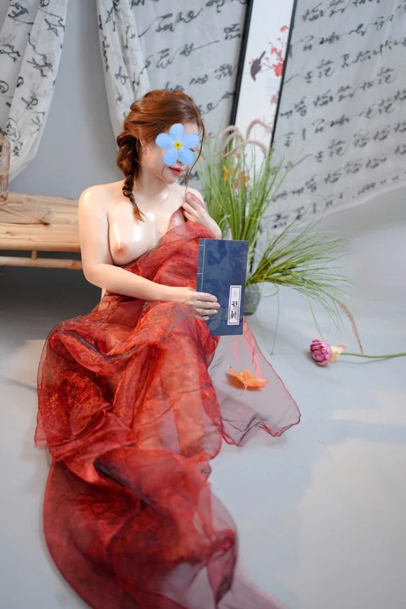 Phương Thảo - Gái Miền Nam Girl Xinh Đáng Yêu - Body Mượt Mà - Tình Cảm Quyến Rũ