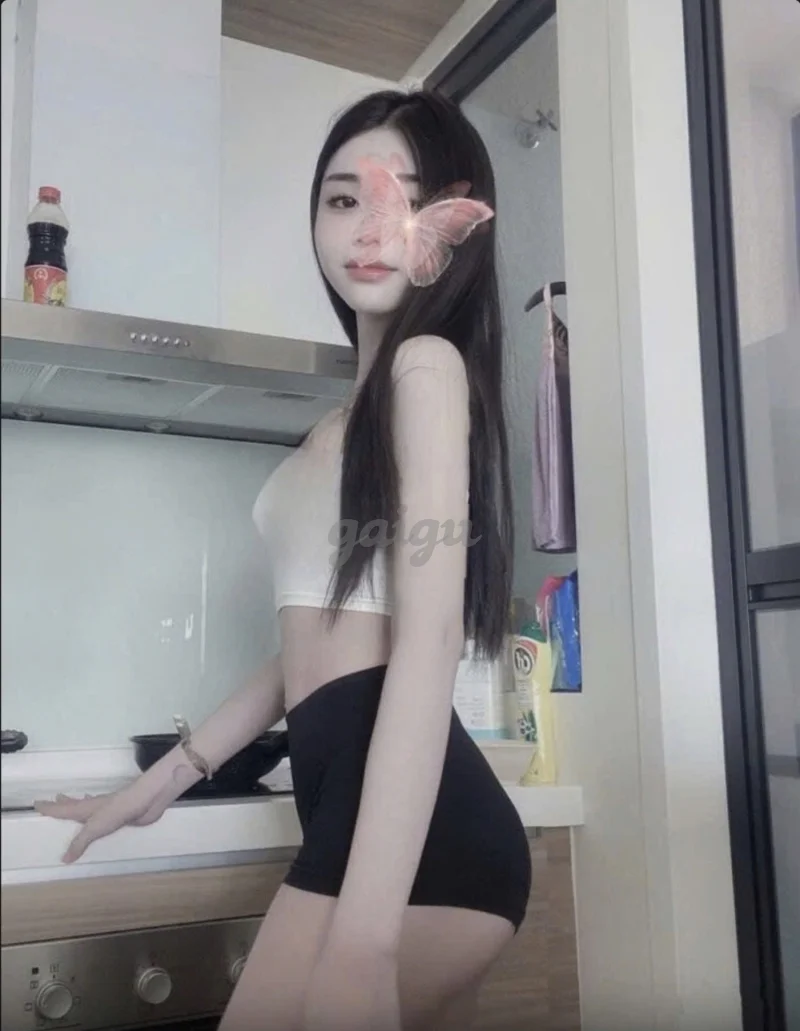 BÉ BỐNG -HOTGIR MỚI LỚN - XINH TRẺ BIẾT CHIỀU - BÍM MÚP CỰC KHÍT