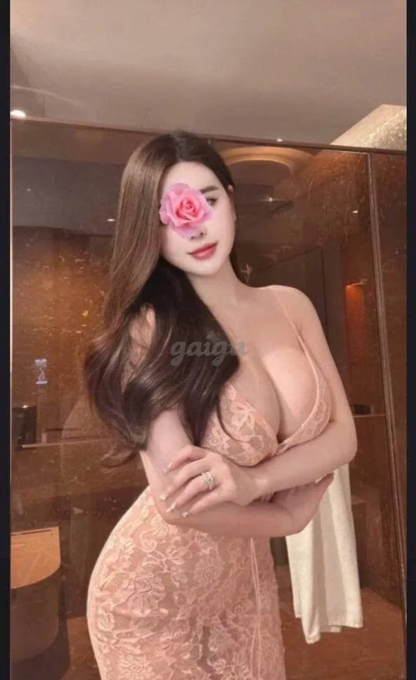 Hoàng Yến,🦋🦋 xinh 🦋🦋 gái dâm