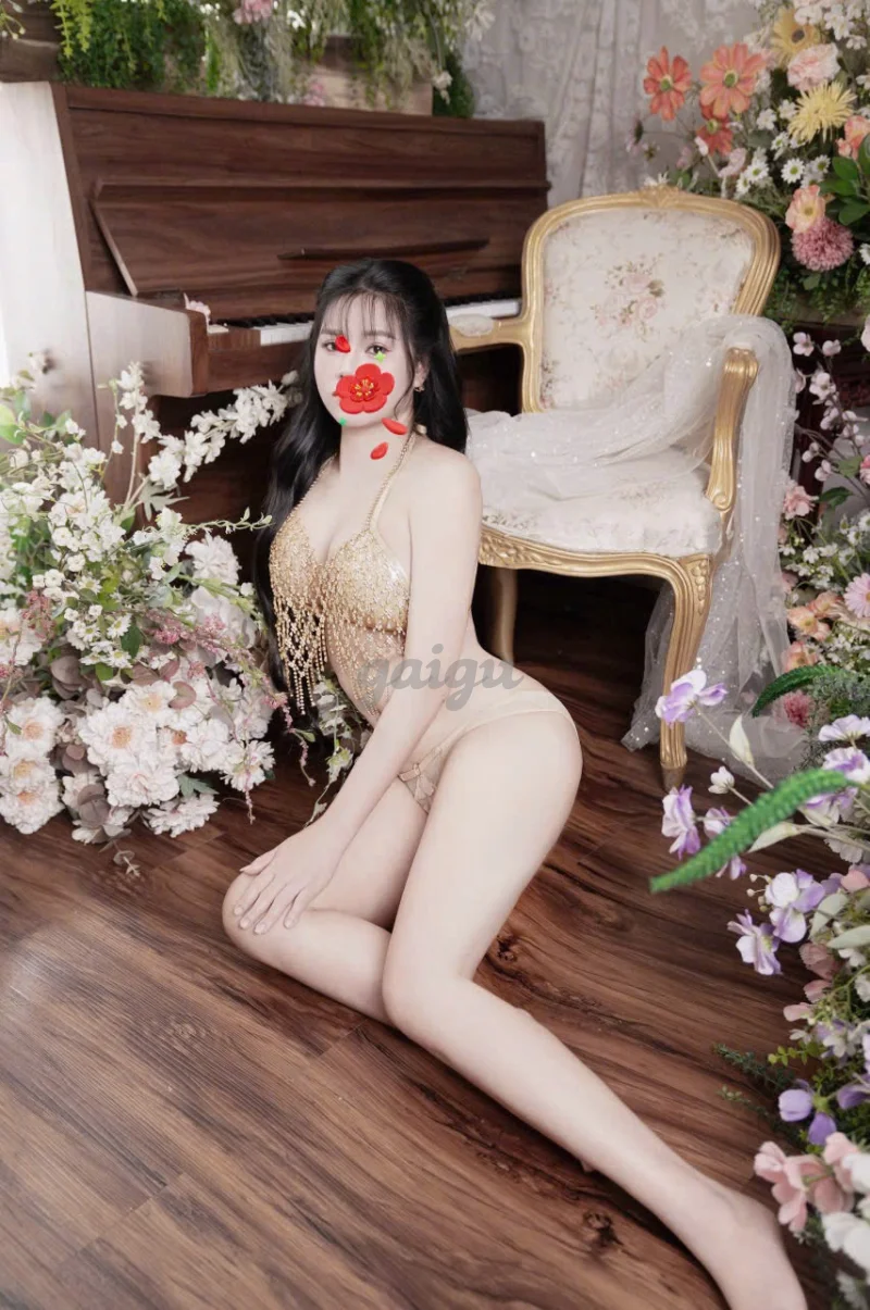 An Nhiên:VÚ BỰ, MẶT XINH, TUYỆT CHIÊU DÂM ĐÃNG