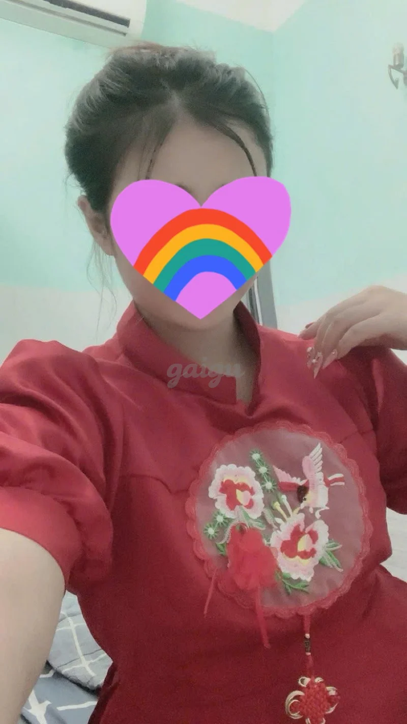 BÉ PHƯƠNG JET DÂM ĐÃNG GỢI TÌNH
