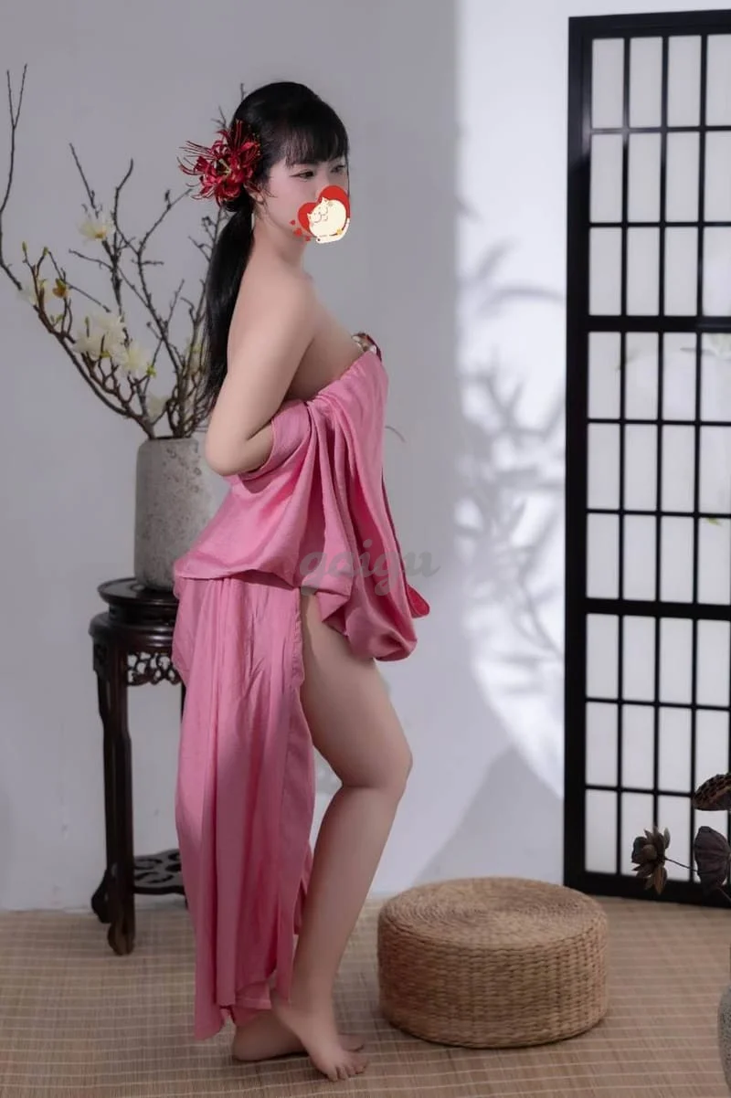 Thy Thy_ Gái xinh body gợi cảm