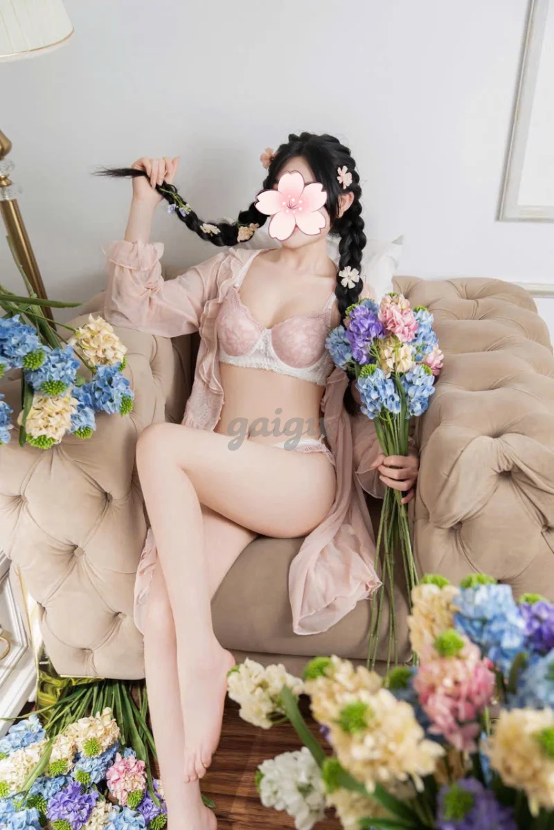 ❣️Hân Hân❣️Gái non 2k6 vú bím hồng, mặt xinh duyên dáng