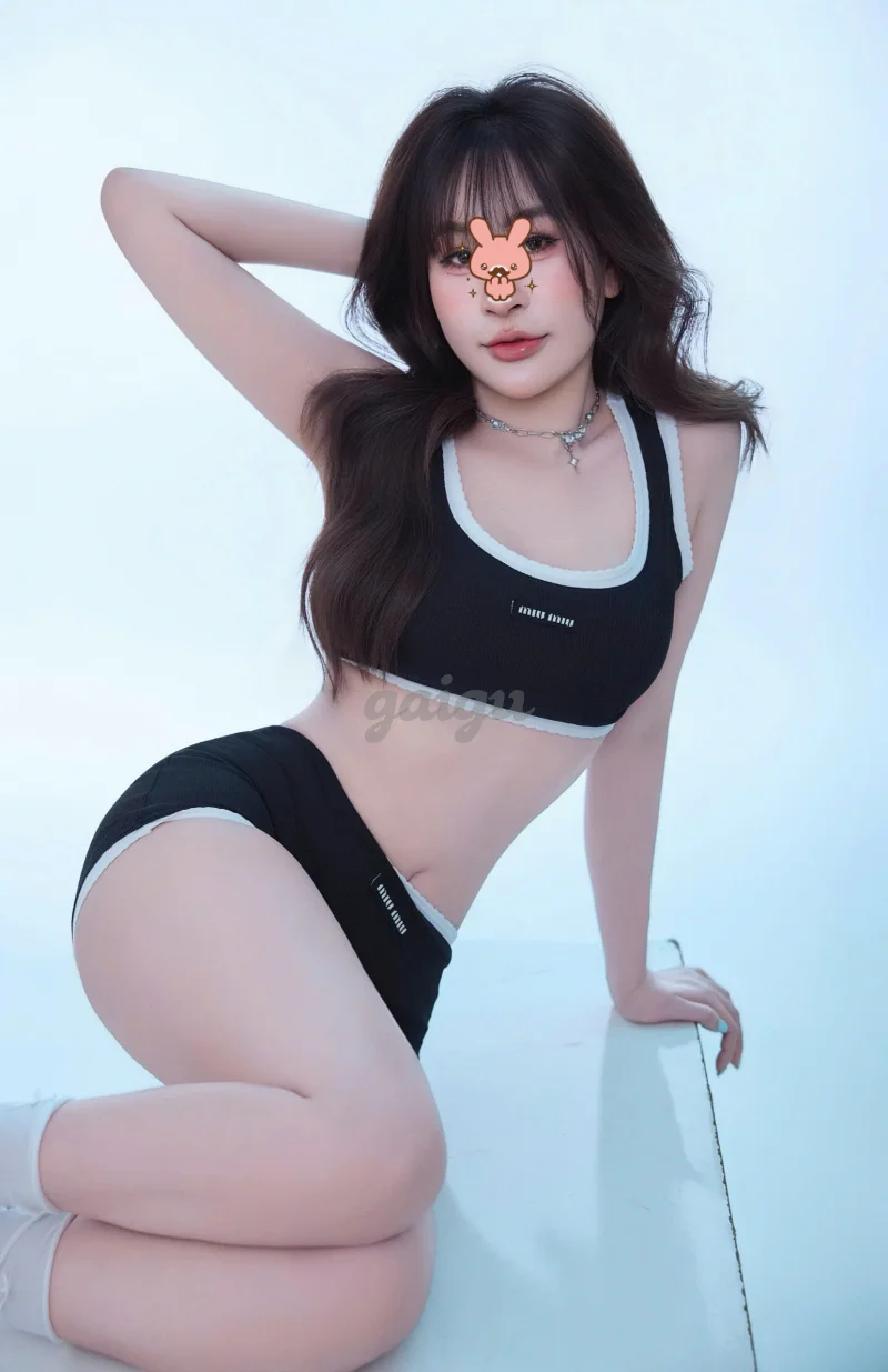 Trang Anh - Girl Xinh Cực Kì Chiều Khách !