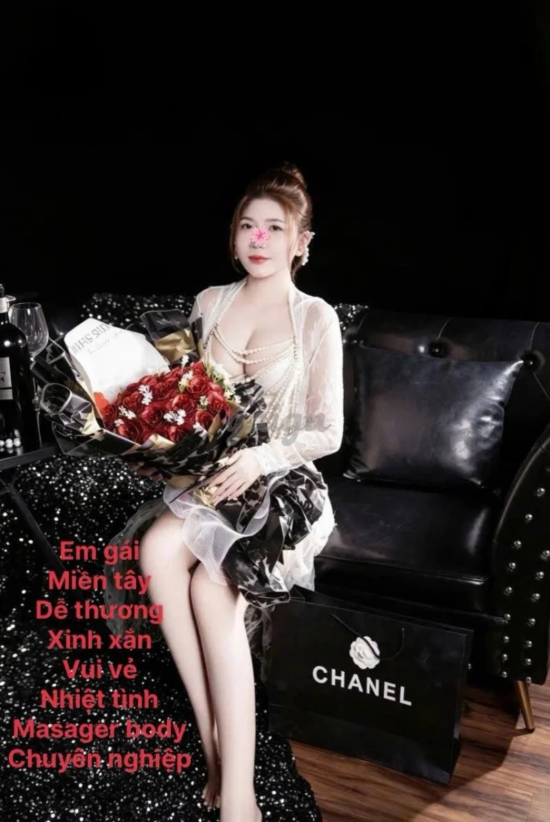 Linh Anh  Girl Xinh Vú To Ngọt Ngào - Tình Cảm Quyến Rũ Say Mê