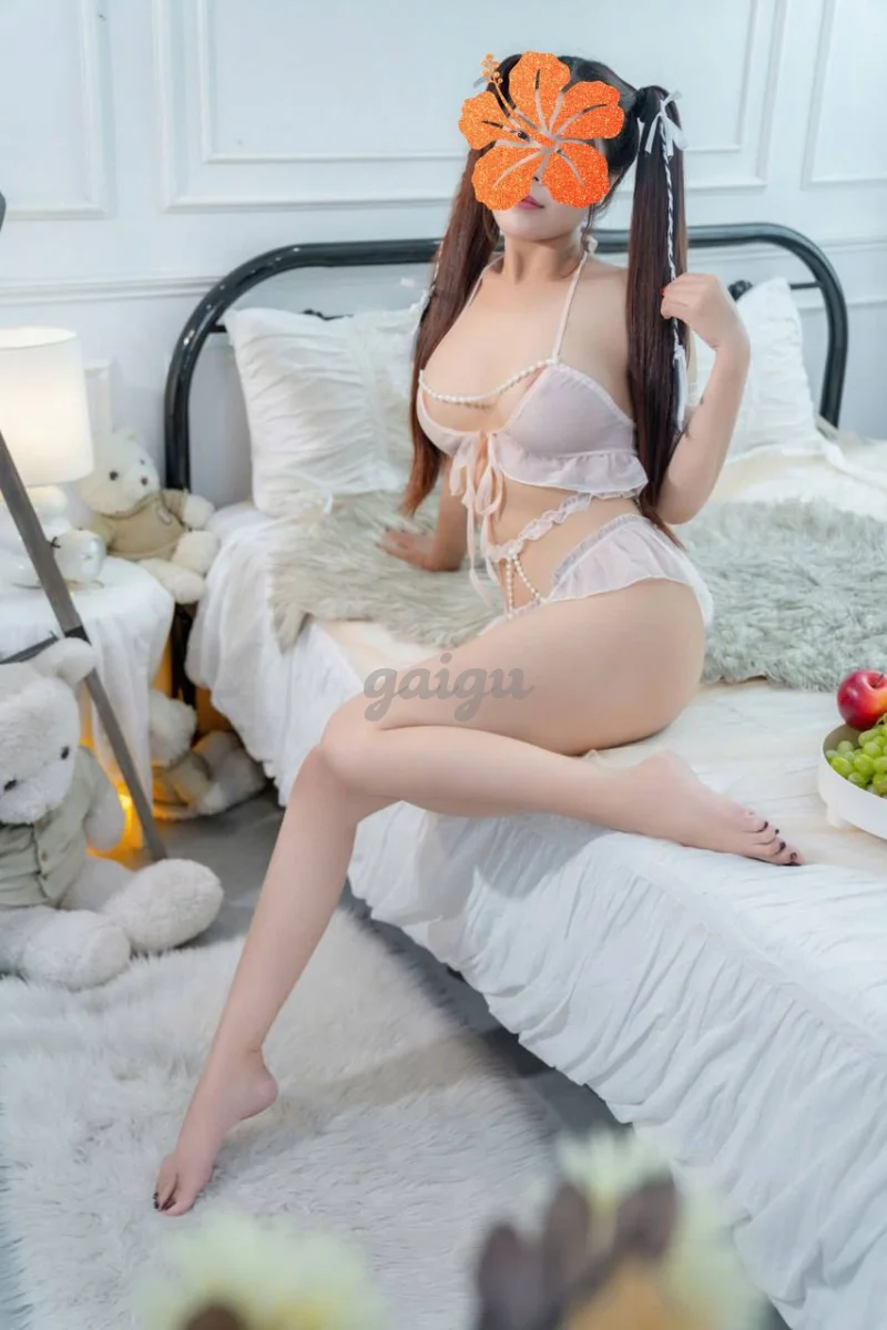 Ngọc Tú - Body cực đẹp, hàng dâm, nước nôi cho anh em lựa chọn