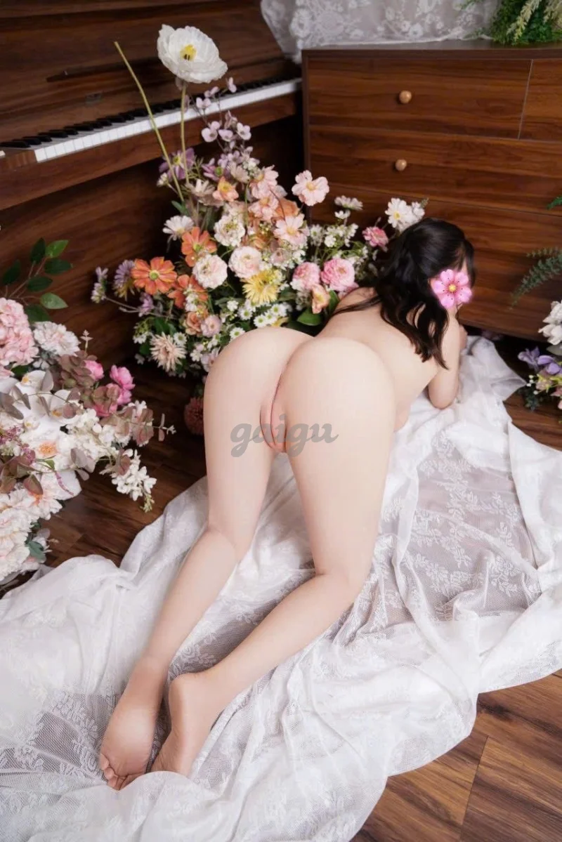 HUYỀN ANH - HÀNG MỚI SIÊU CHIỀU KHÁCH