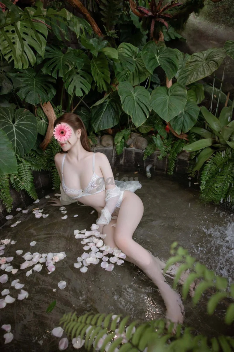 ❤️ MINH CHÂU ❤️ Em xinh sexy khiêu gợi đa tình - Body tuyệt vời