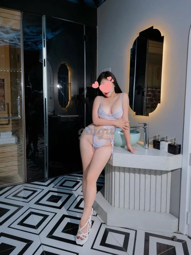 BÉ BUN - CỰC PHẨM XINH XẮN TRẮNG TRẺO - DÂM DÂM LÀM TÌNH GOOD