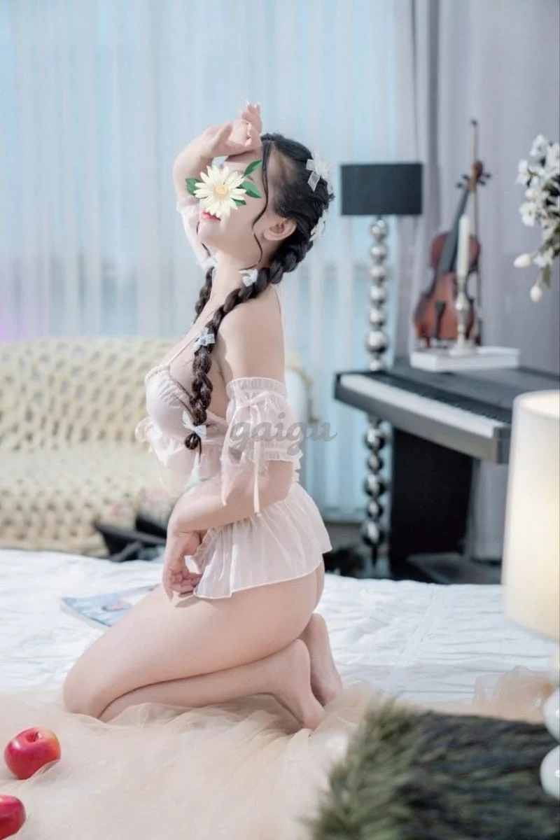 THANH VY NỮ DÂM GÁI MIỀN TÂY NGỌT NƯỚC BƯỚM KHÍT MÔNG CĂNG XINH ĐẸP HẤP DẪN