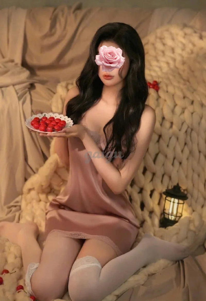 ♥️QUỲNH ANH♥️ Baby GƯƠNG MẶT XINH XẮN- VÚ TO - MÔNG MẨY - CHỊCH ÊM KHÓ CƯỠNG