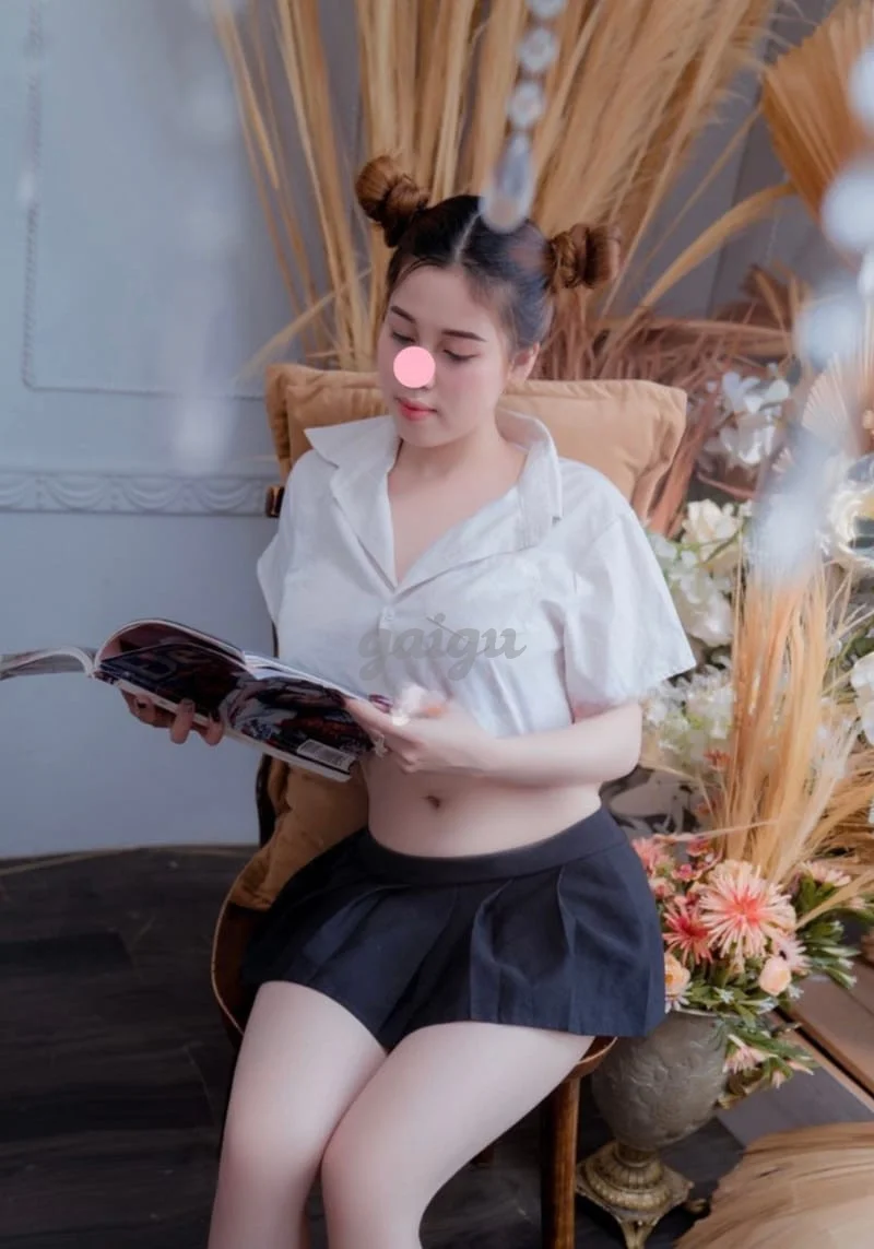 Huyền Châu Nóng Bỏng , Một Thiên Thần Sex Cực Đỉnh