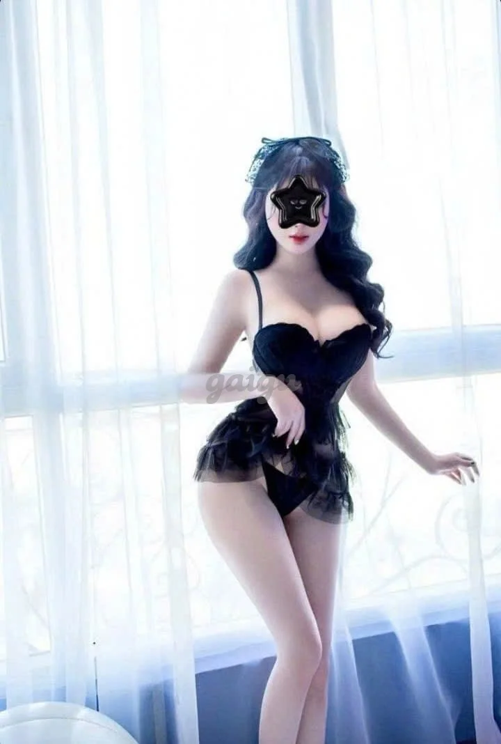 Hồng Anh em yêu dịu dàng chiều lòng các anh