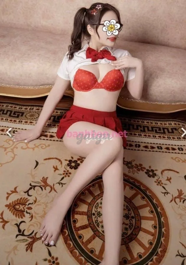 YẾN VY _ BABY_ NGOAN XINH YÊU CỰC KỲ CHIỀU KHÁCH