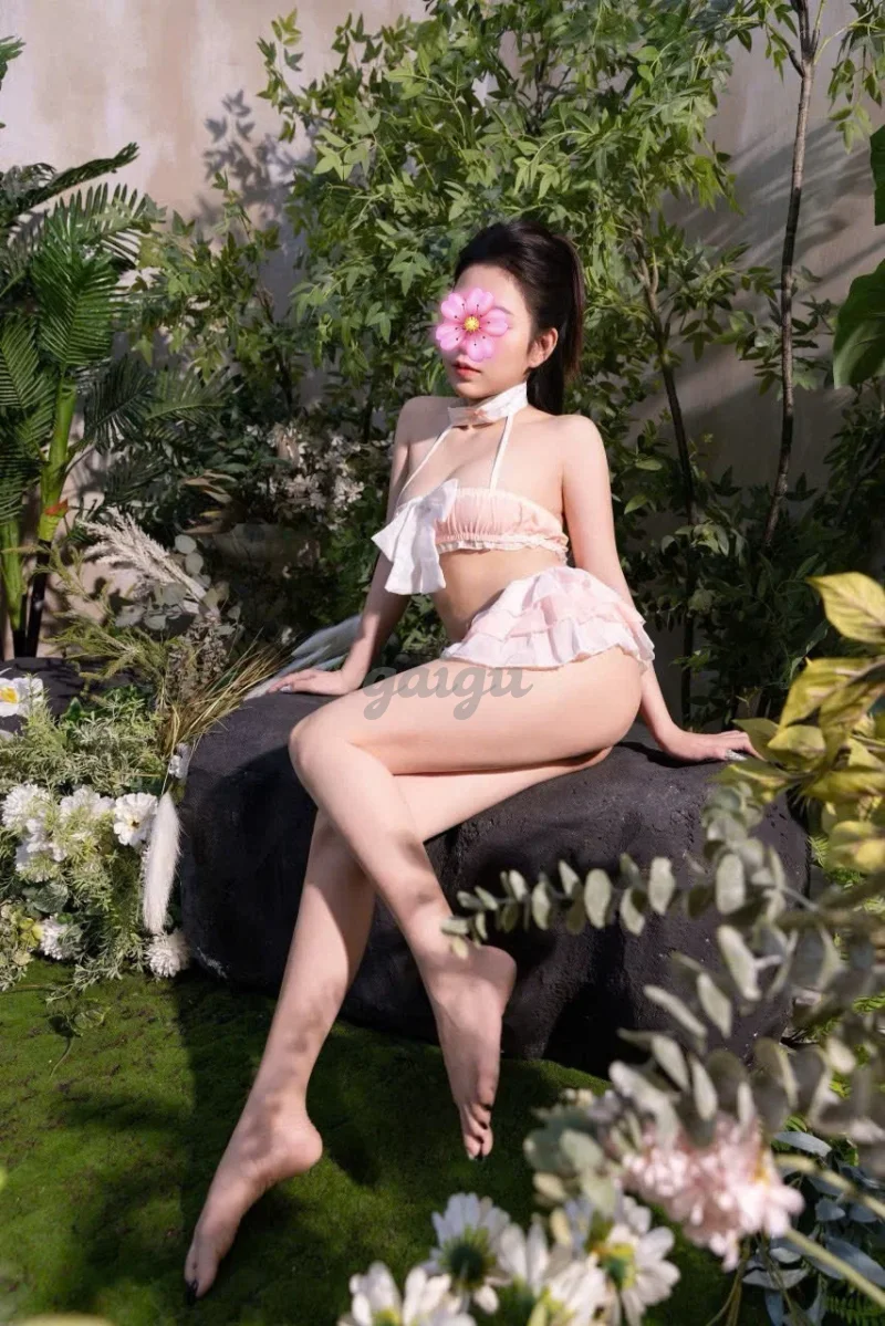 MINH ANH CÔ BÉ MINHON LOLI XINH XẮN THÂN THIỆN VUI VẺ