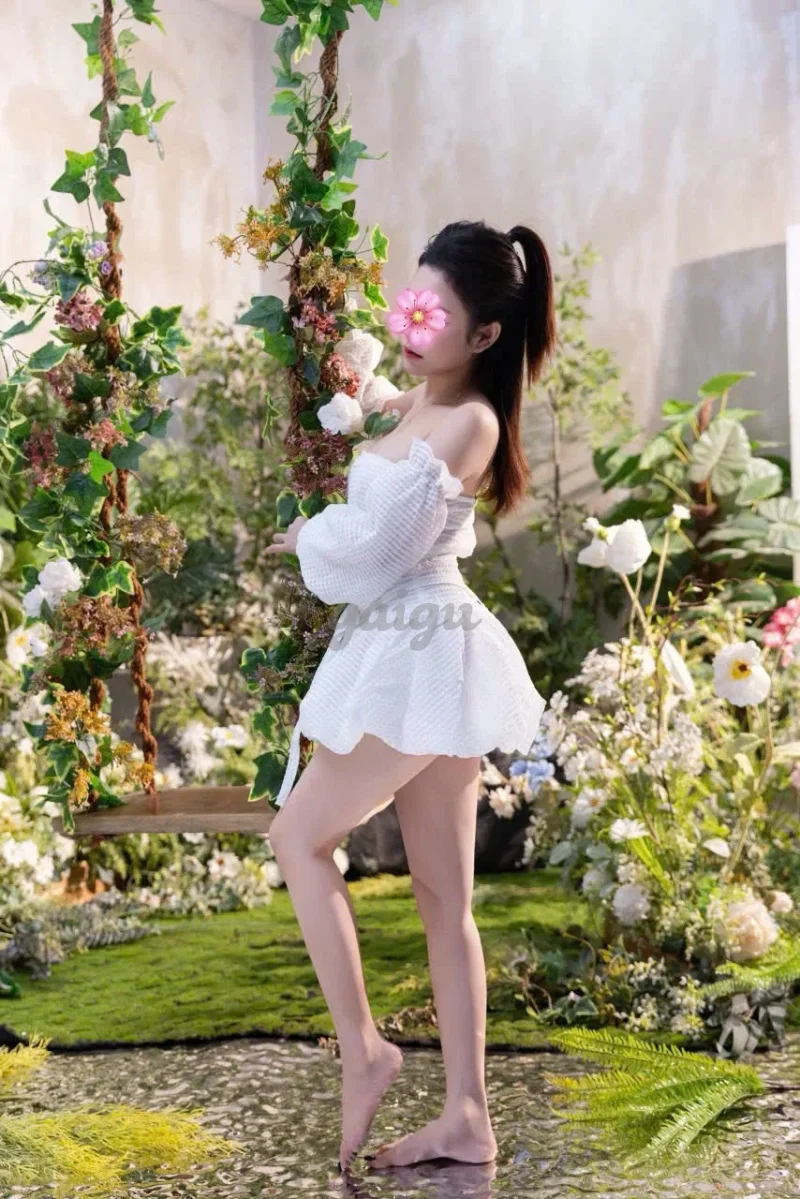 MINH ANH CÔ BÉ MINHON LOLI XINH XẮN THÂN THIỆN VUI VẺ