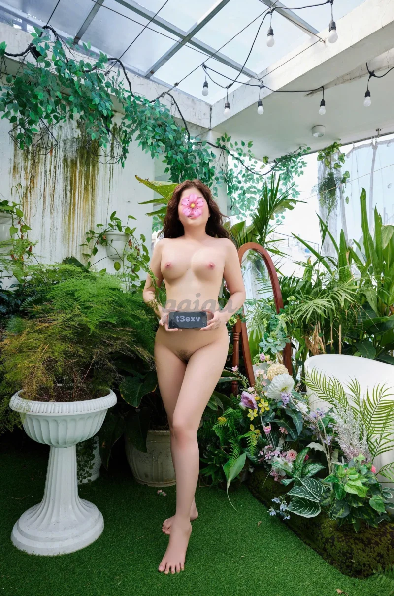 [⭐V.I.P✔ ] Gia Linh - Gái Da Trắng, Hàng Tươi, Service Chuẩn