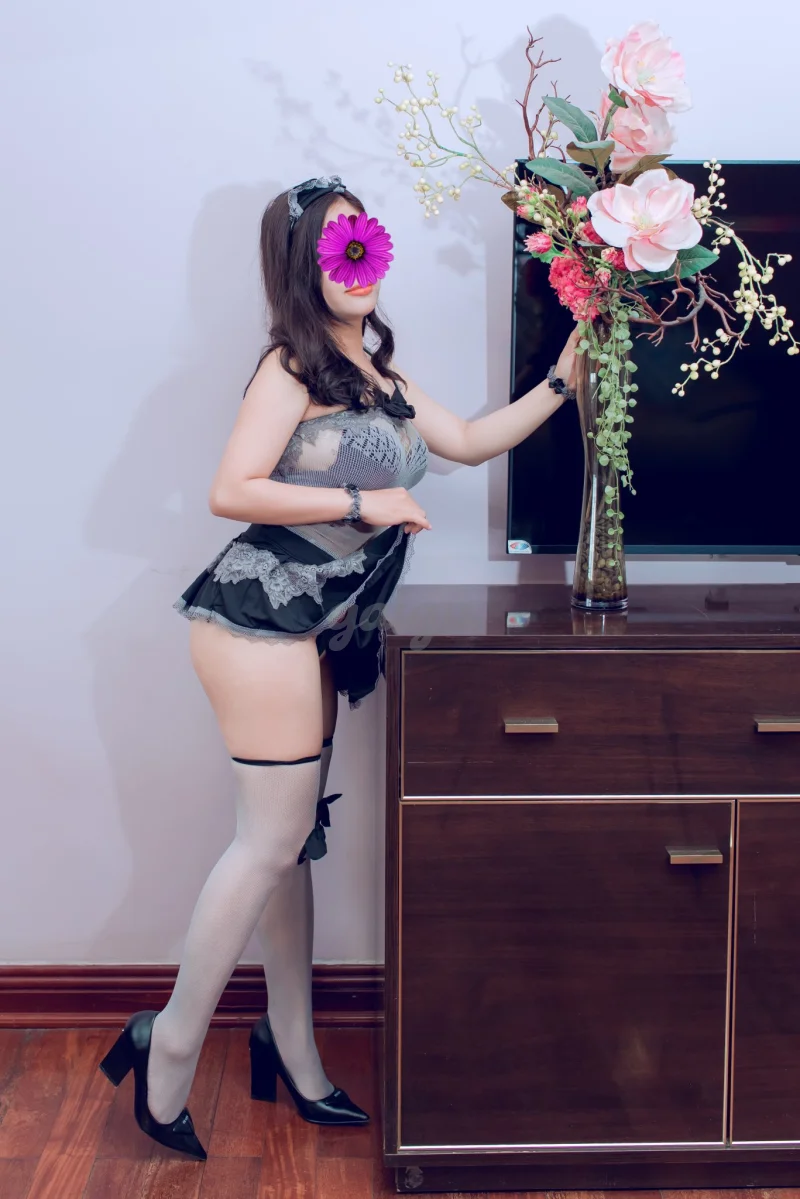 Mẫn Nhi Em Gái Cực Dâm Da Trắng Zú Bự