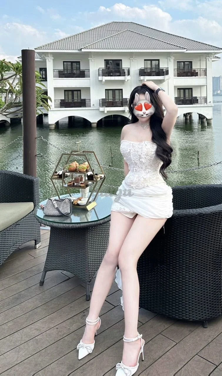 NGỌC ÁNH GÁI XINH HÀNG NGON TÌNH CẢM ƯỚT ÁT CHIỀU KHÁCH TỚI BẾN