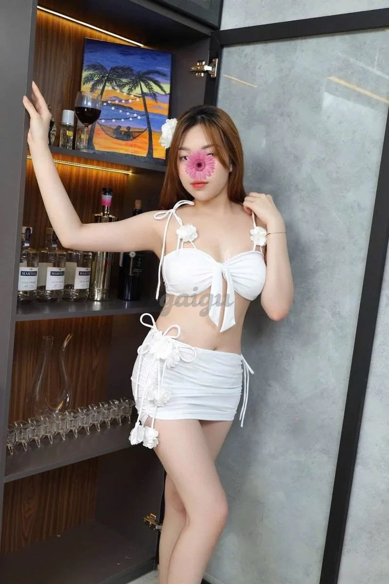 Huyền Anh - Teen 2K4 Da Trắng, Vú To, Bím Non