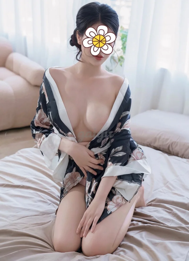 TIỂU VÂN - ♥️♥️♥️GÁI MIỀN NAM VẺ ĐẸP RẠNG NGỜI - VÚ TO MÔNG MẨY - KHOÁI CẢM DỤC VỌNG