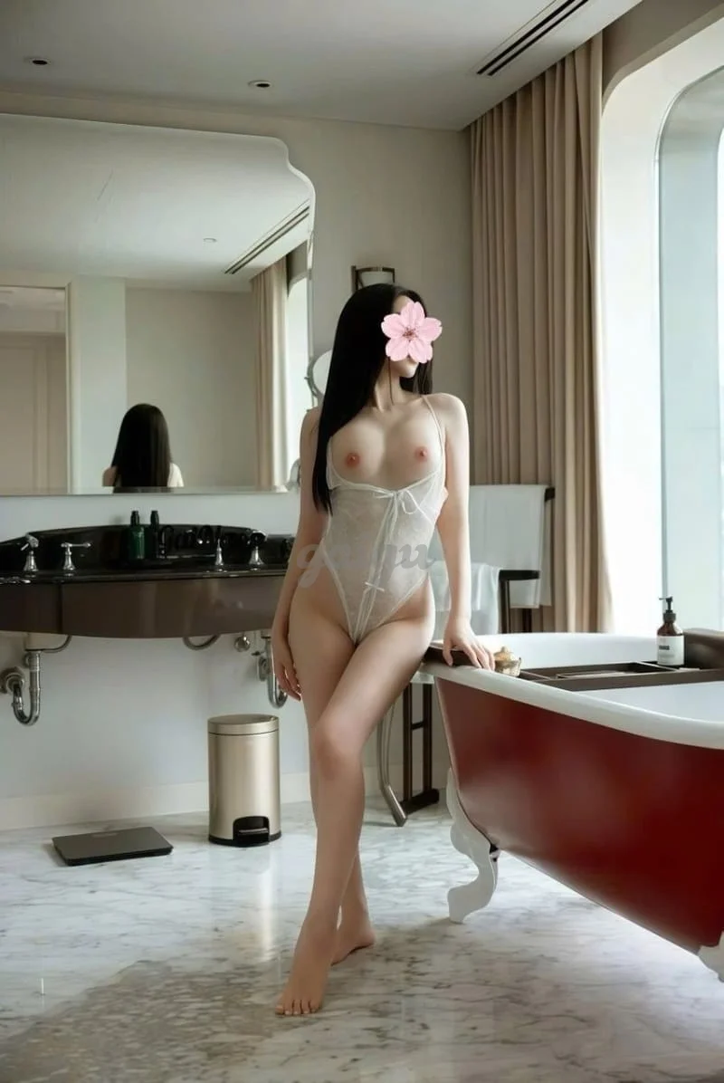 SONG THƯ-CÔ GÁI CÓ NỤ CƯỜI NGỌT NGÀO-DA TRẮNG DÁNG ĐẸP-VÚ BÍM TUYỆT VỜI RẤT TÌNH CẢM VÀ NGOAN CHIỀU