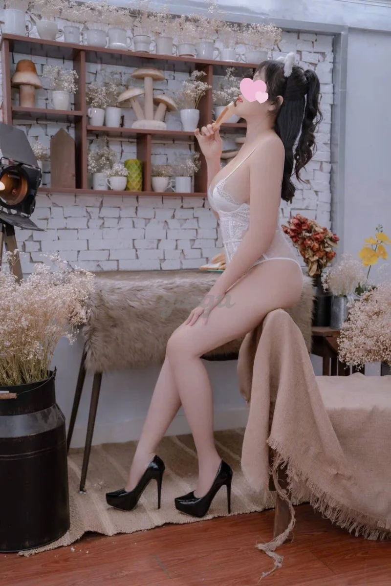 NGUYỆT NHƯ - DÂM ĐÃNG, NGOAN CHIỀU, ĐI LÀM VÌ ĐAM MÊ