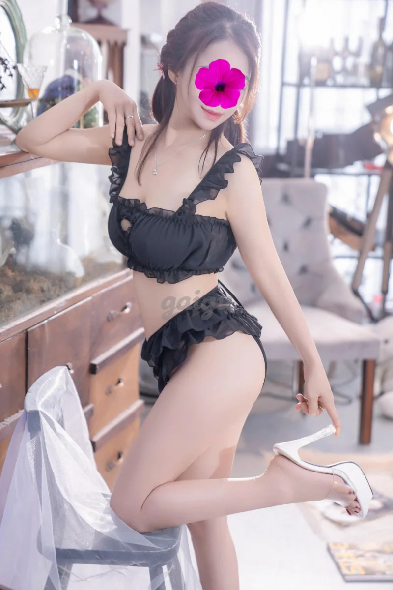 💗GÁI DÂM QUỲNH ANH_ VÚ TO MÔNG CONG GIÁ CỰC HẠT RẺ _ PHỤC VỤ AE